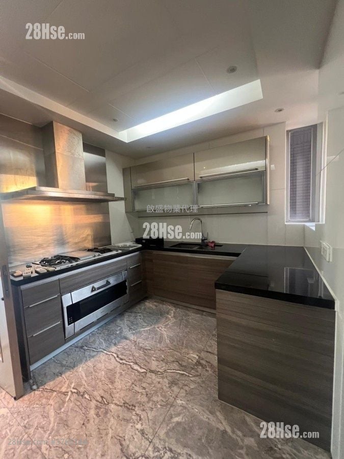 The Latitude Sell 4 Bedrooms , 2 Bathrooms 1,333 ft²