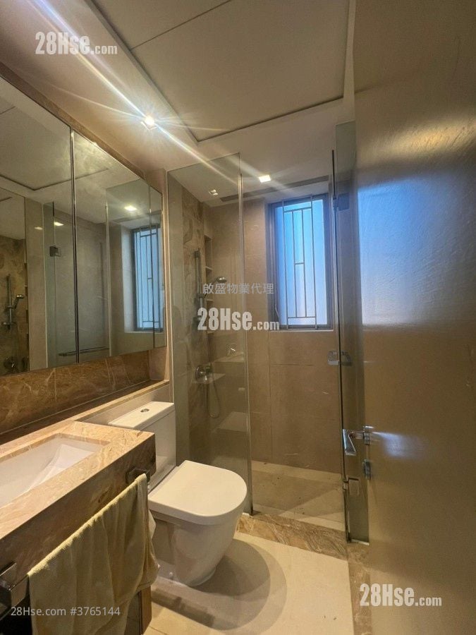 The Latitude Sell 4 Bedrooms , 2 Bathrooms 1,333 ft²