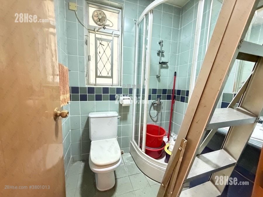 Tin Chung Court Sell 3 Bedrooms 650 ft²