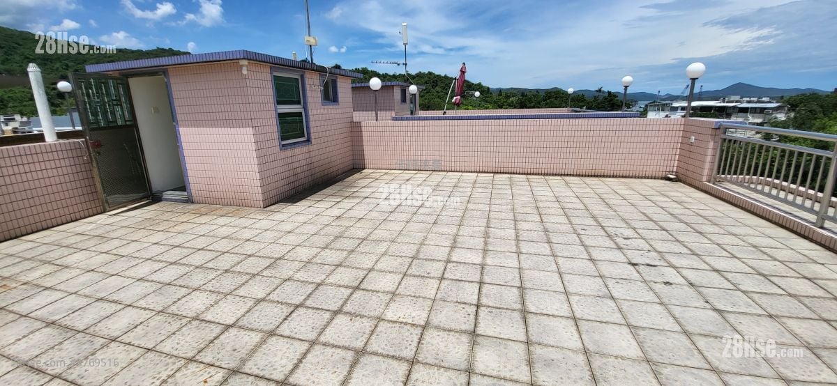 Village Rental 3 Bedrooms , 1 Bathroom