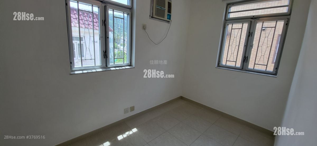 Village Rental 3 Bedrooms , 1 Bathroom