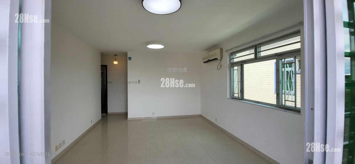 Village Rental 3 Bedrooms , 1 Bathroom