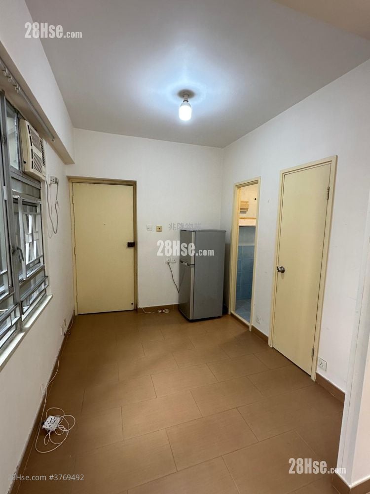 Kar Fu Building Sell 1 Bathroom 222 ft²