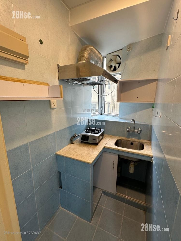 Kar Fu Building Sell 1 Bathroom 222 ft²