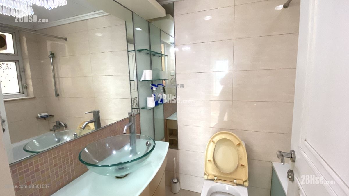 Central Park Towers Sell 2 Bedrooms , 1 Bathroom 498 ft²