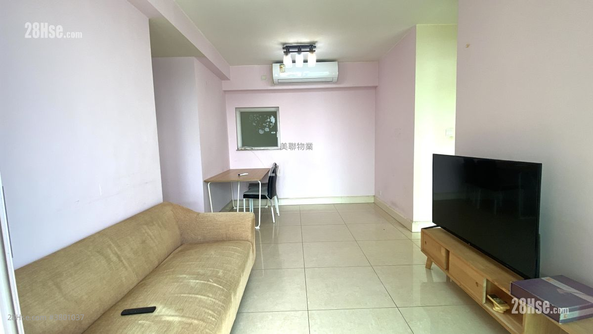 Central Park Towers Sell 2 Bedrooms , 1 Bathroom 498 ft²