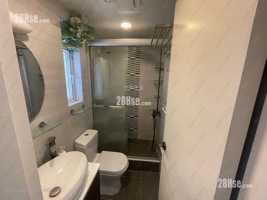 Tin Oi Court Sell 1 Bedroom 541 ft²