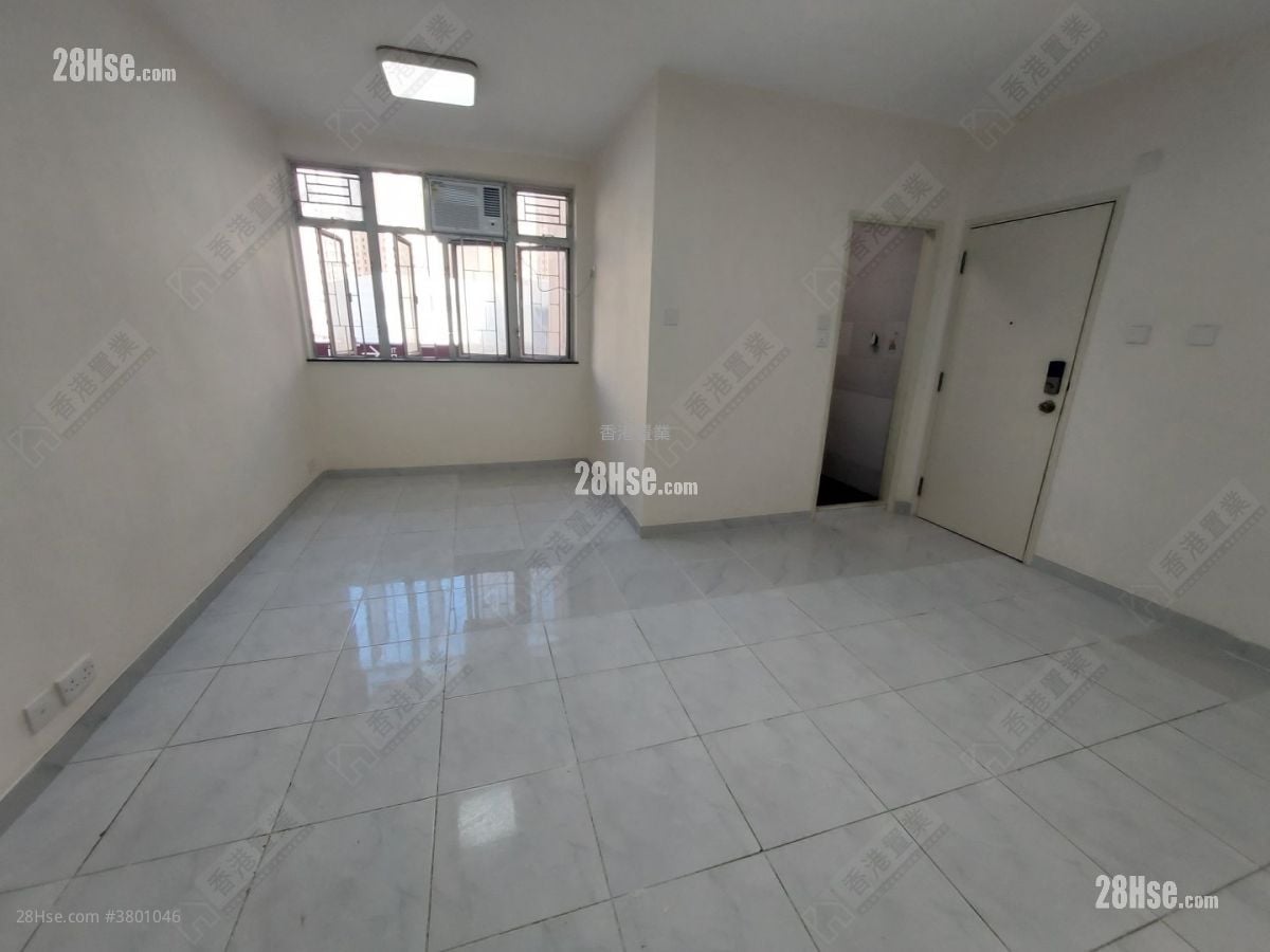 Telford Gardens Sell 2 Bedrooms , 1 Bathroom 474 ft²