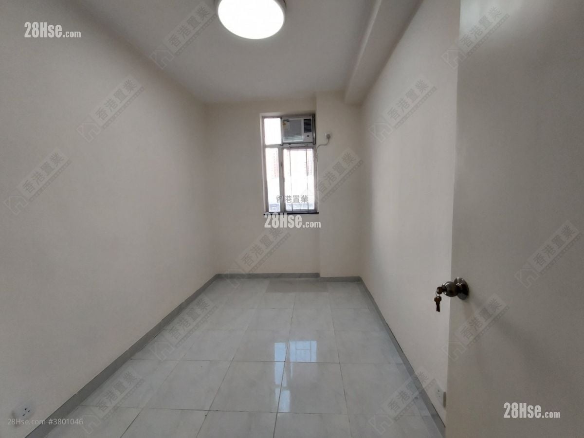 Telford Gardens Sell 2 Bedrooms , 1 Bathroom 474 ft²