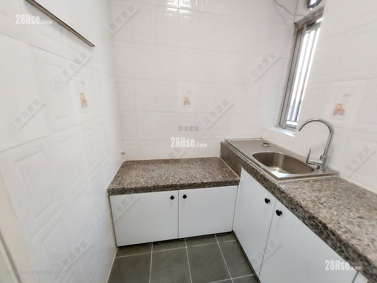 Telford Gardens Sell 2 Bedrooms , 1 Bathroom 474 ft²