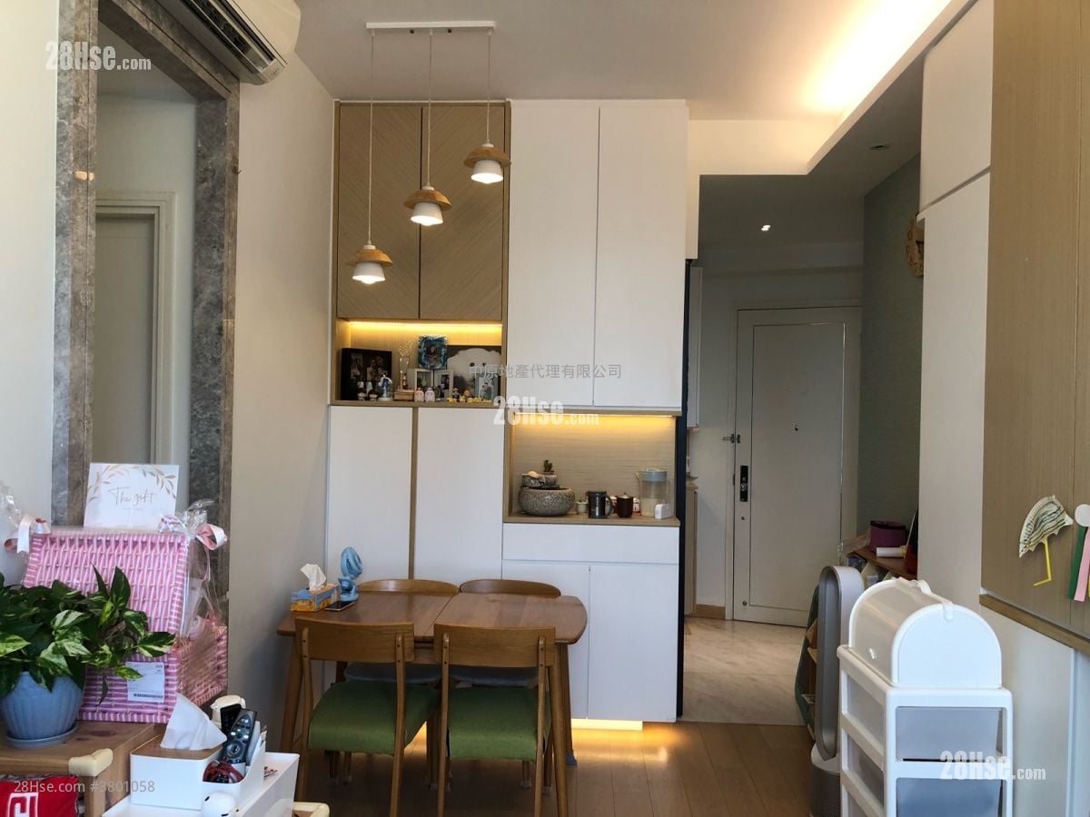 Monterey Sell 3 Bedrooms 668 ft²