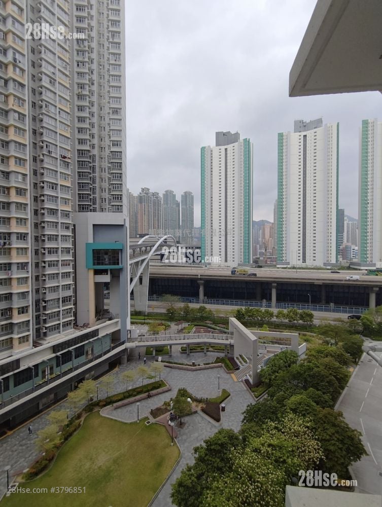 Hoi Lok Court Sell 3 Bedrooms 480 ft²