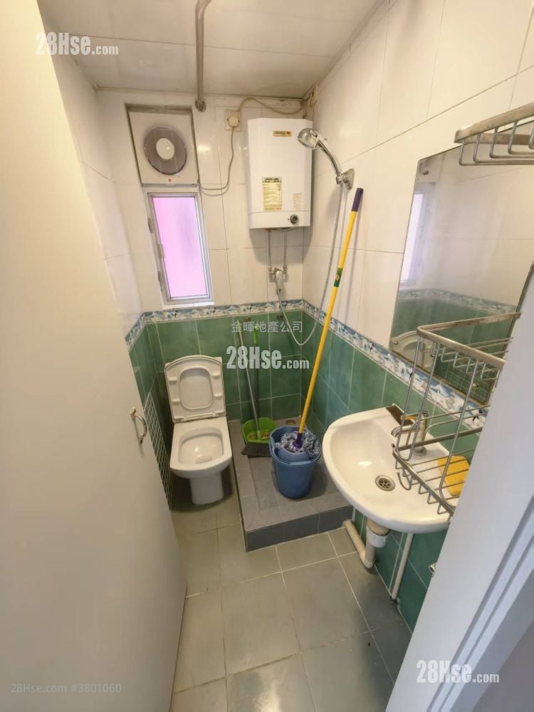 Lai Tong Building Rental 2 Bedrooms , 1 Bathroom 238 ft²