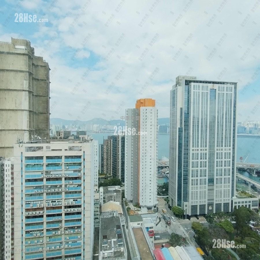 Island Place Sell 3 Bedrooms 788 ft²