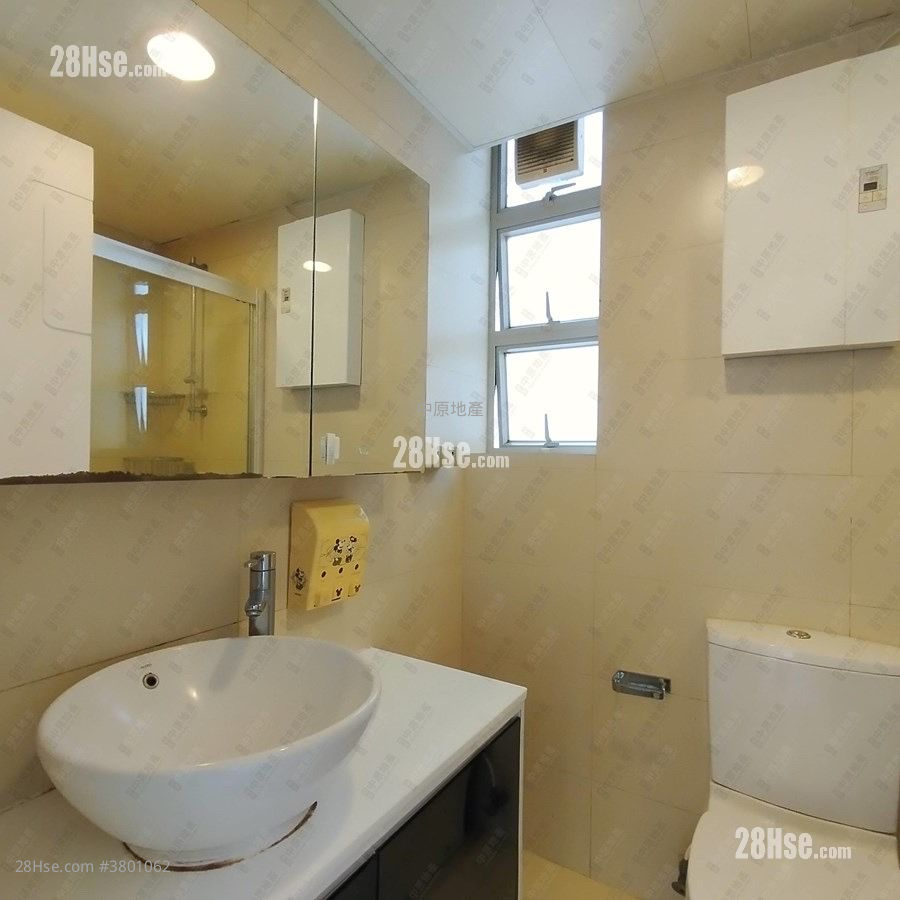 Island Place Sell 3 Bedrooms 788 ft²