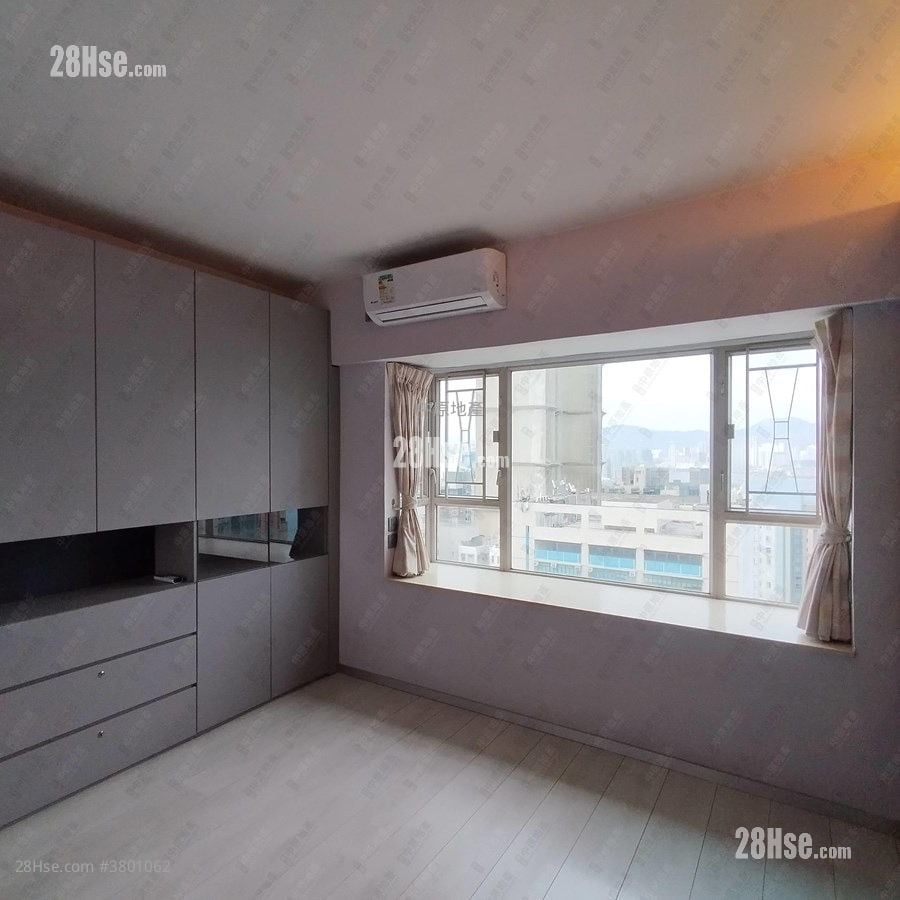 Island Place Sell 3 Bedrooms 788 ft²