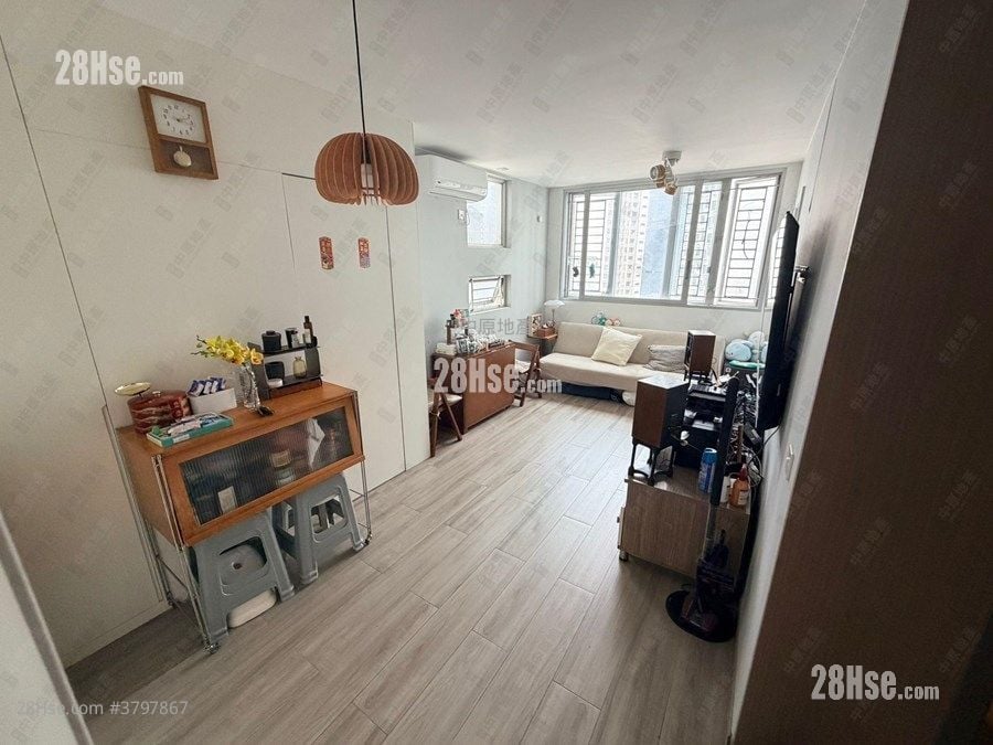 启翔苑 售盘 2 房 493 平方尺