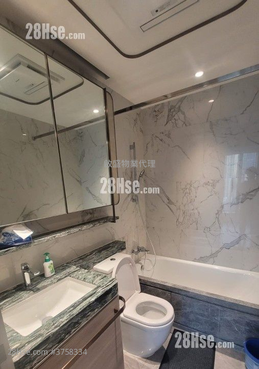 Monaco Rental 3 Bedrooms , 1 Bathroom 678 ft²