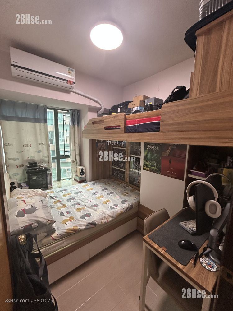 Parkside Villa Sell 2 Bedrooms , 1 Bathroom 590 ft²