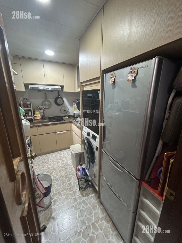 Parkside Villa Sell 2 Bedrooms , 1 Bathroom 590 ft²