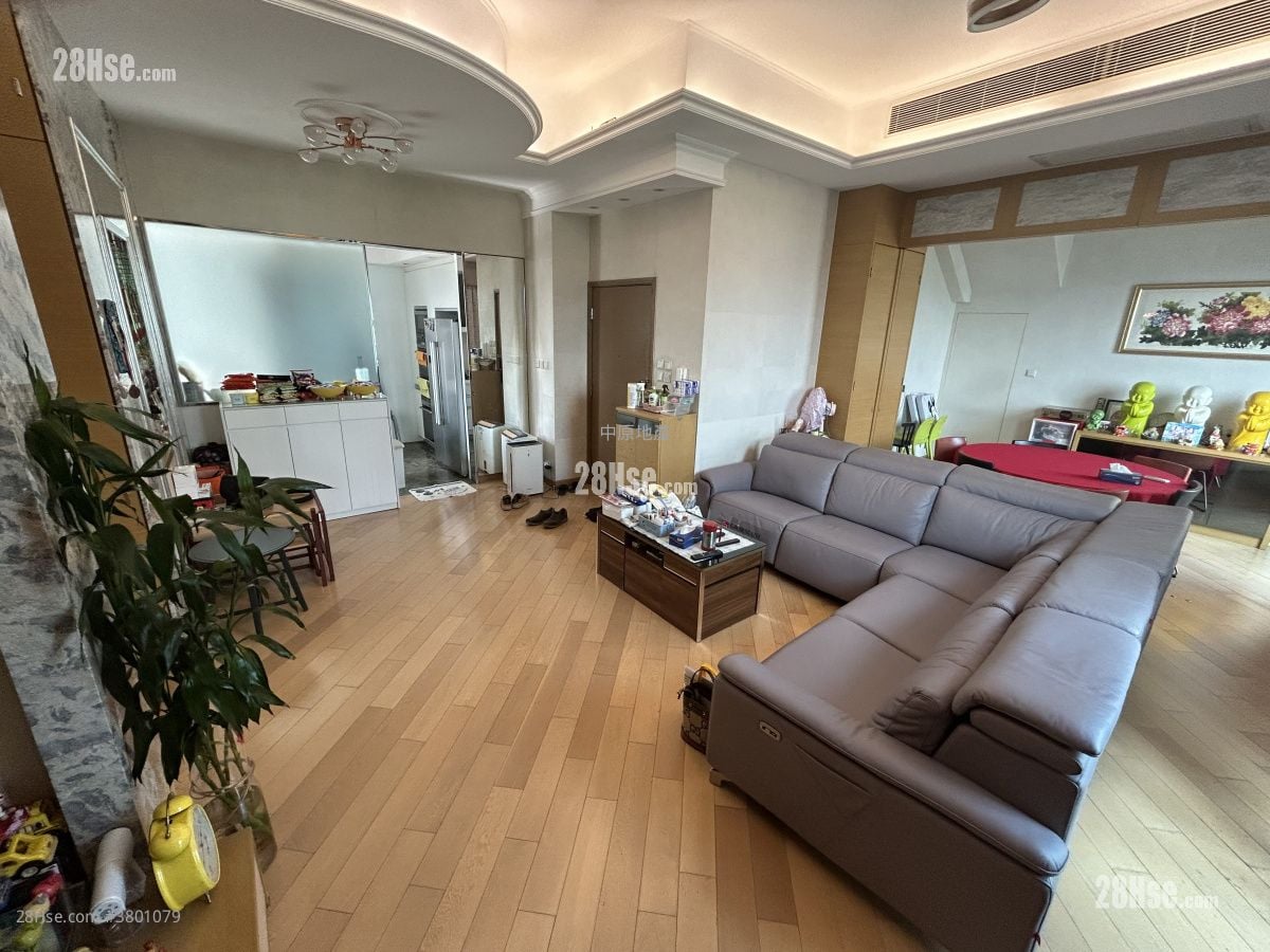 Yoho Midtown Sell 4 Bedrooms , 2 Bathrooms 1,197 ft²