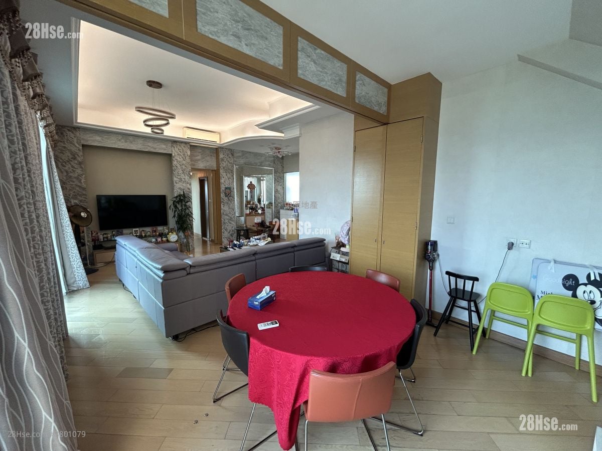 Yoho Midtown Sell 4 Bedrooms , 2 Bathrooms 1,197 ft²