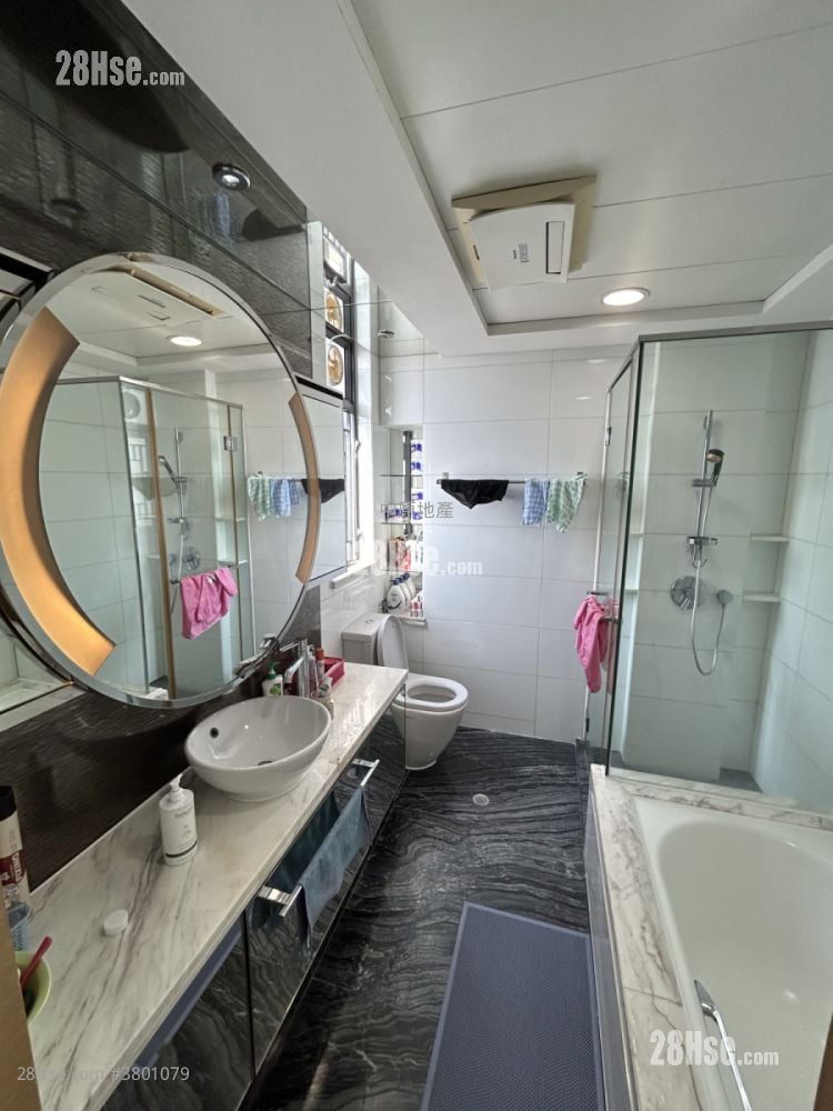 Yoho Midtown Sell 4 Bedrooms , 2 Bathrooms 1,197 ft²