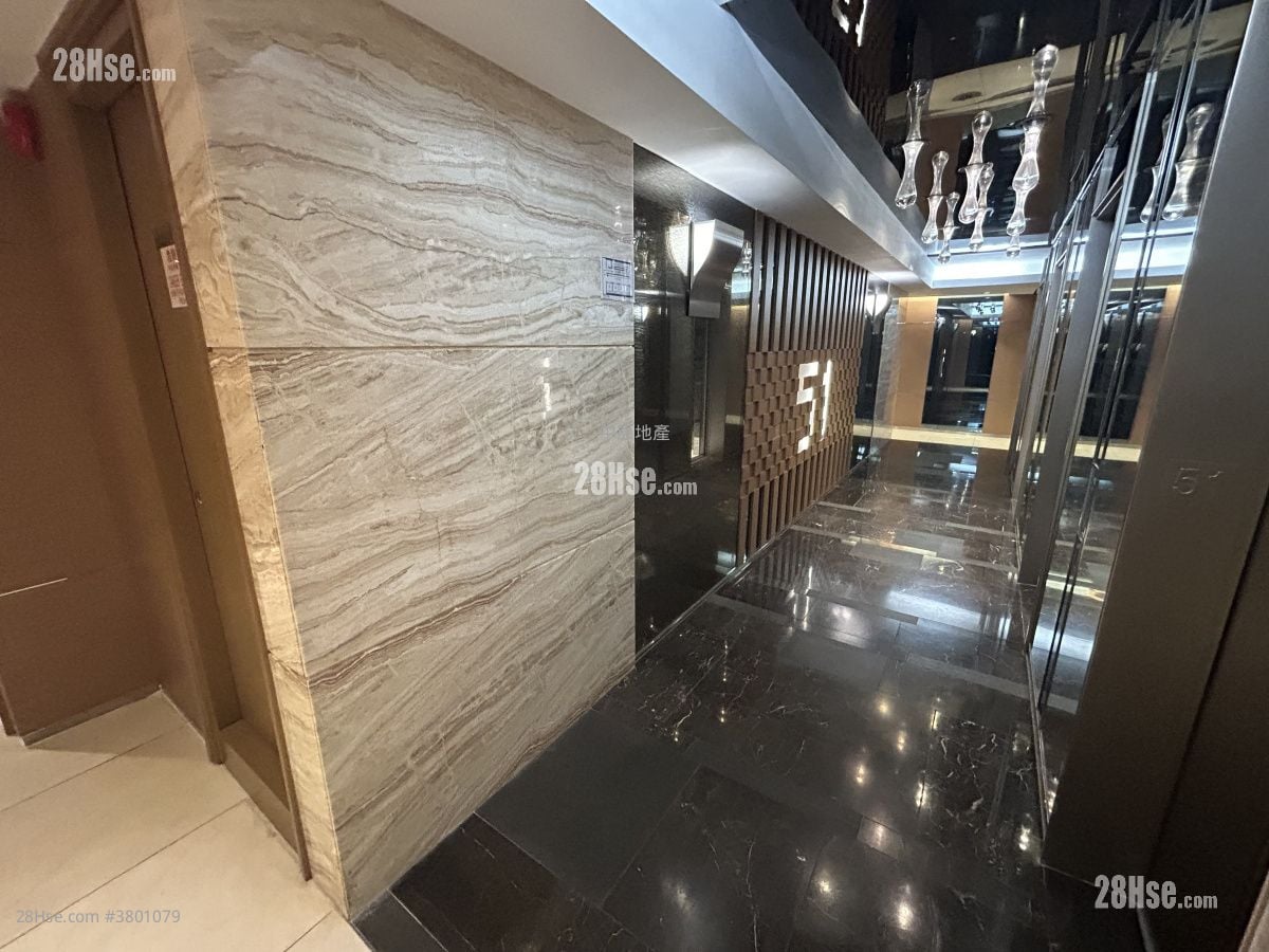 Yoho Midtown Sell 4 Bedrooms , 2 Bathrooms 1,197 ft²