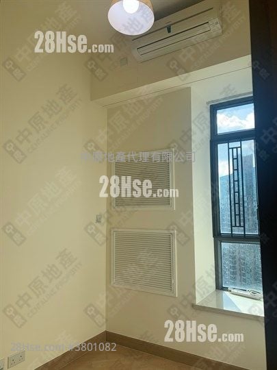 Yoho Midtown Rental 2 Bedrooms , 1 Bathroom 475 ft²