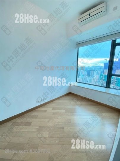 Yoho Midtown Rental 2 Bedrooms , 1 Bathroom 475 ft²