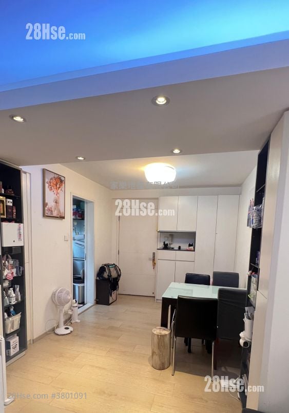 Bedford Gardens Sell 3 Bedrooms , 1 Bathroom 543 ft²