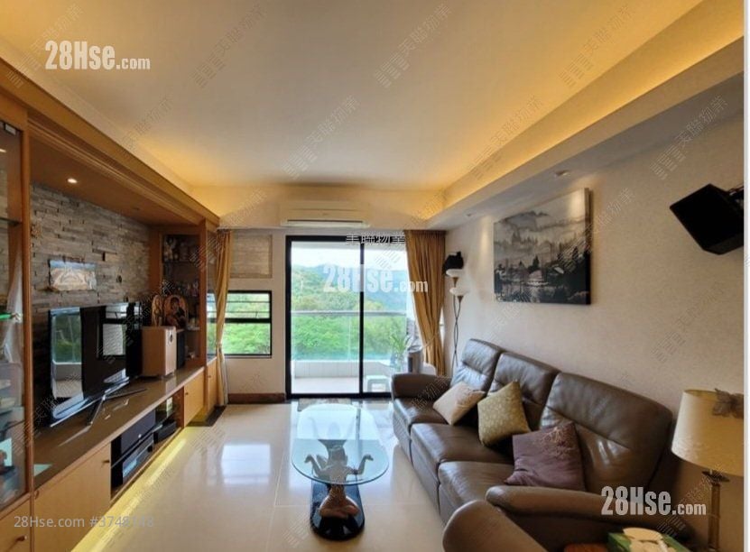 Greenwood Terrace Sell 3 Bedrooms , 2 Bathrooms 882 ft²