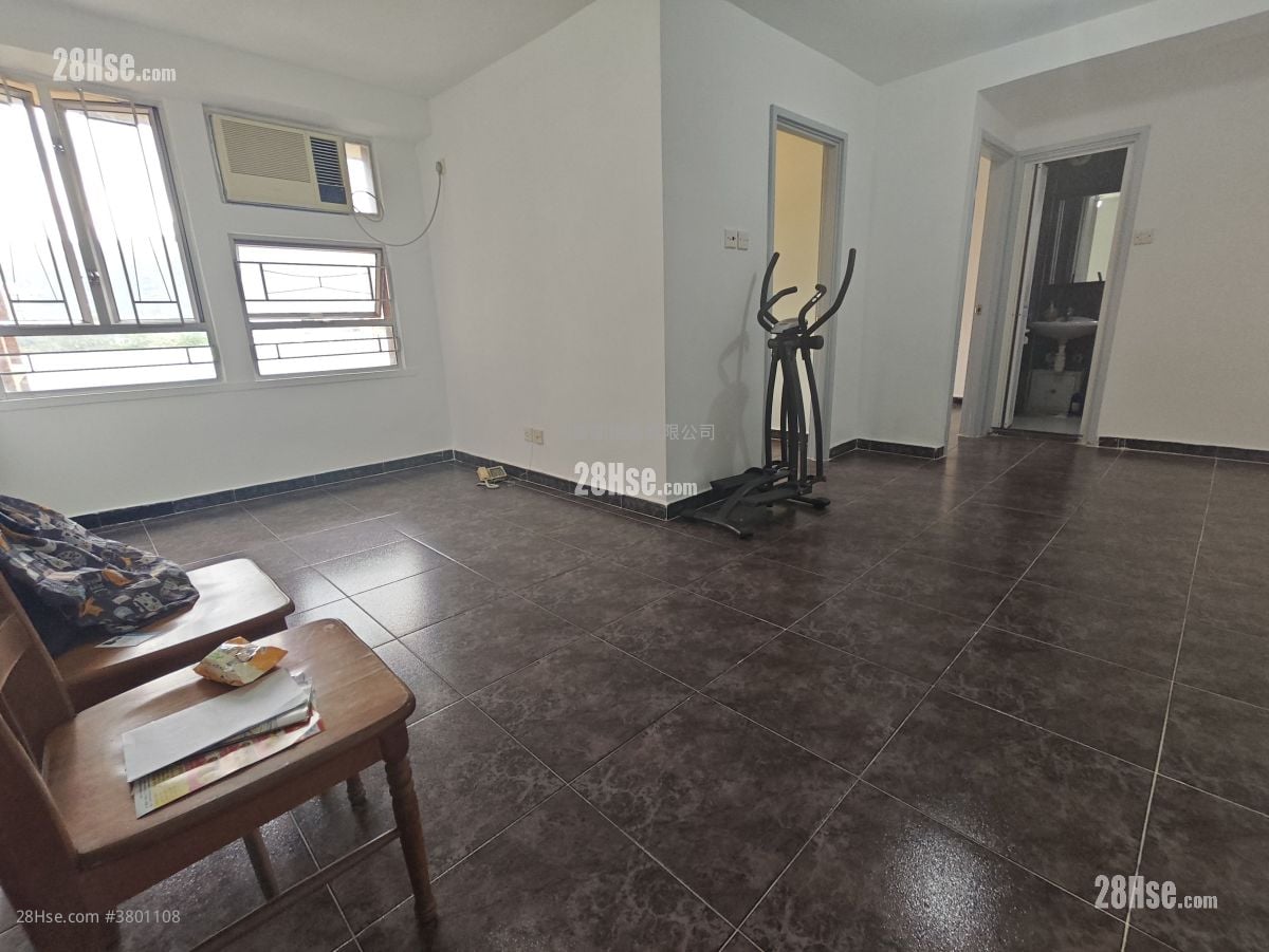 Siu Hong Court Sell 2 Bedrooms 467 ft²