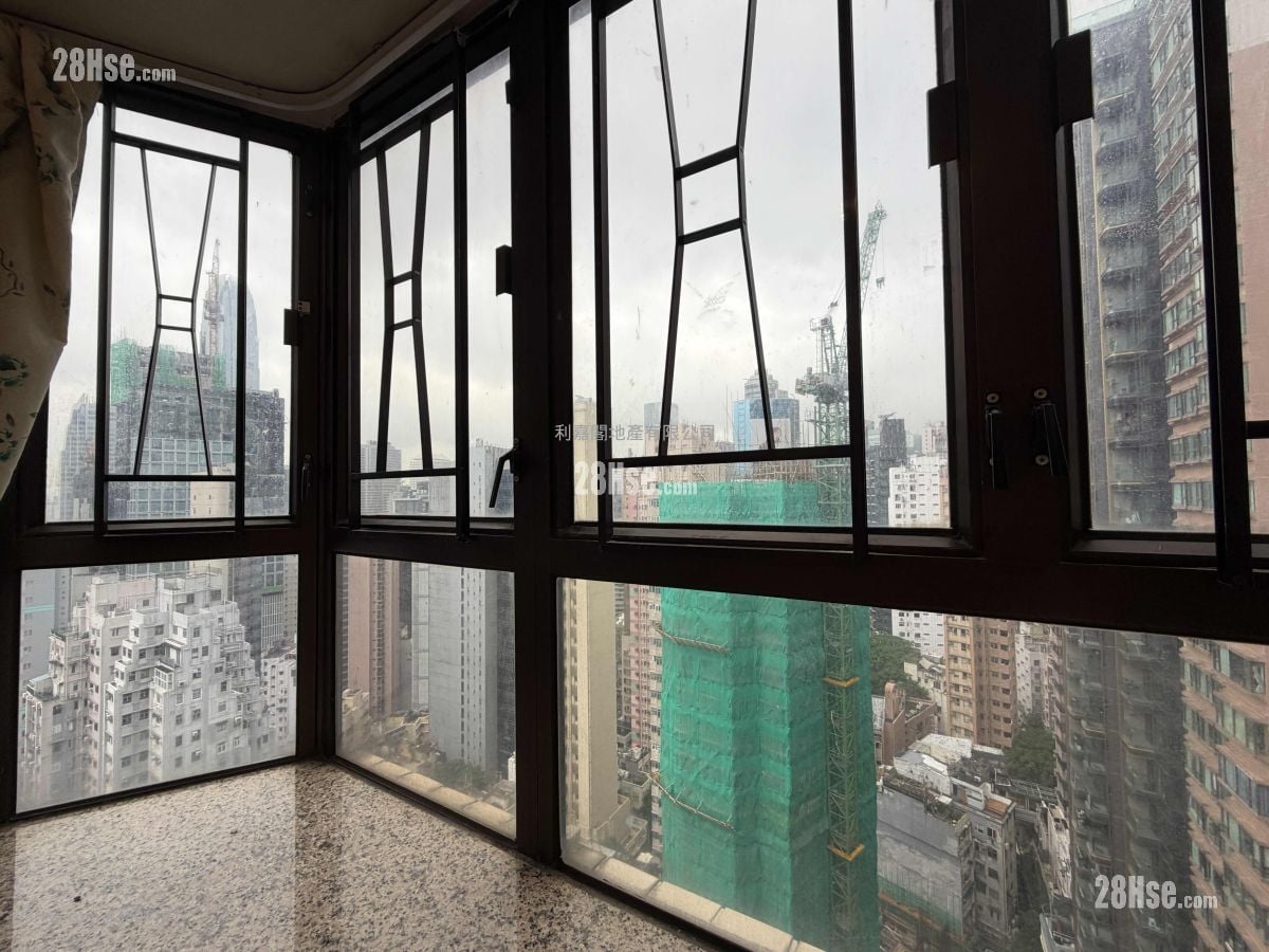 嘉景台 售盘 3 房 , 2 浴室 670 平方尺