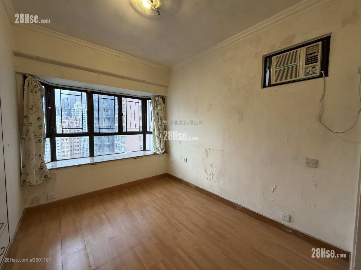 嘉景台 售盘 3 房 , 2 浴室 670 平方尺