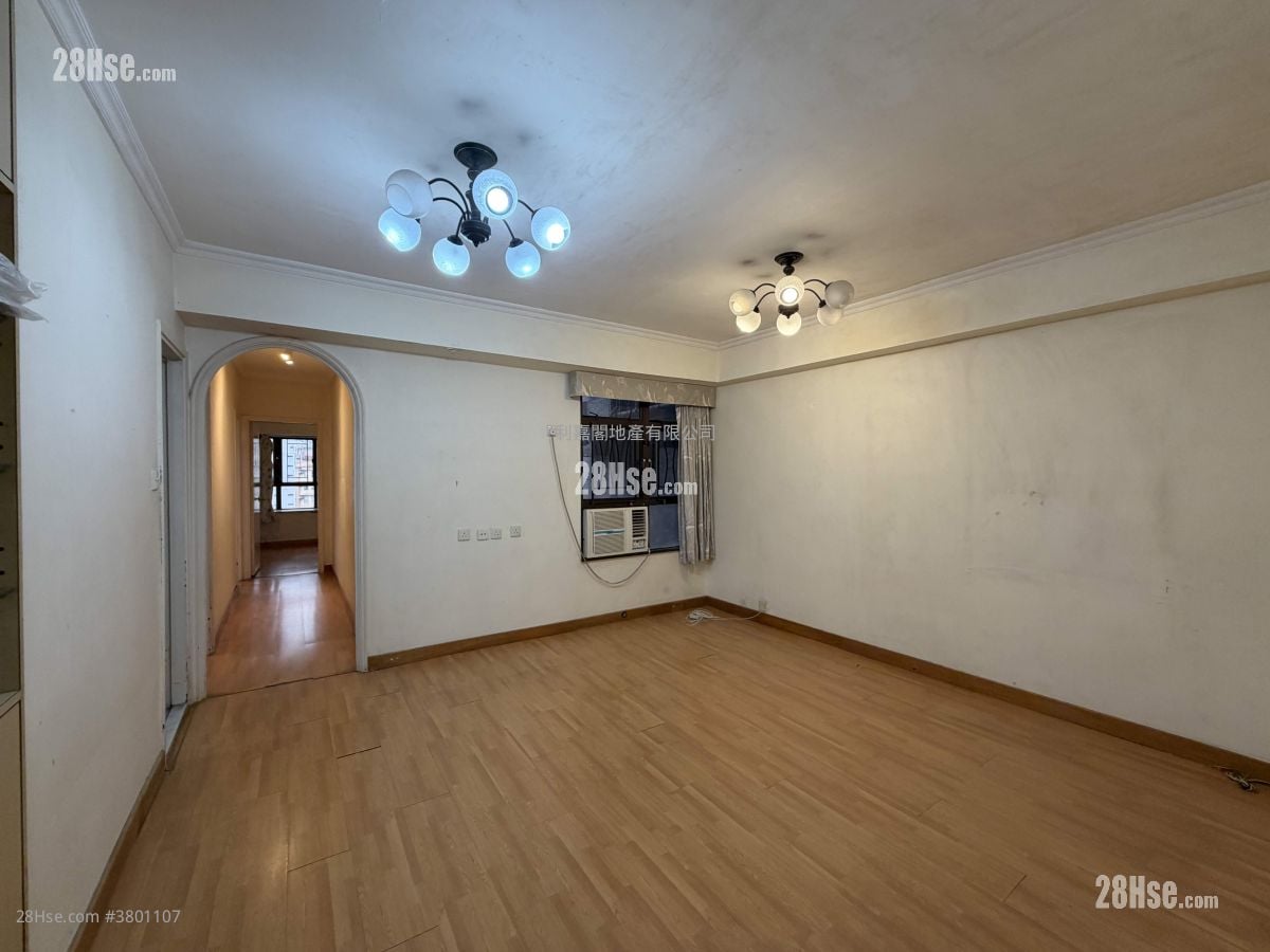 嘉景台 售盘 3 房 , 2 浴室 670 平方尺