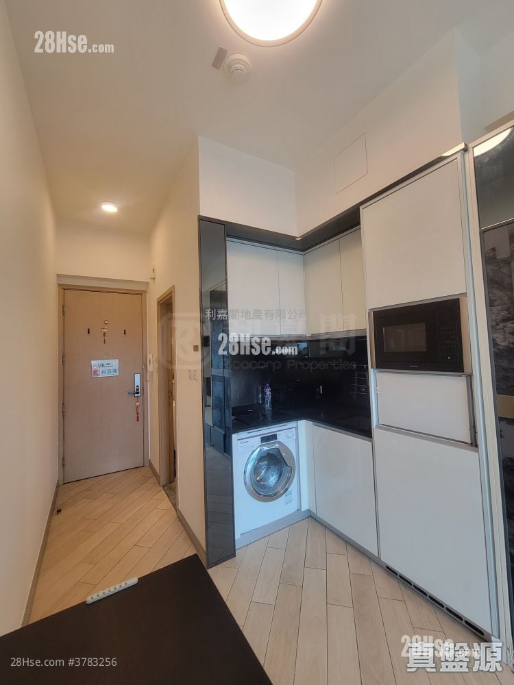 Lime Stardom Rental 338 ft²