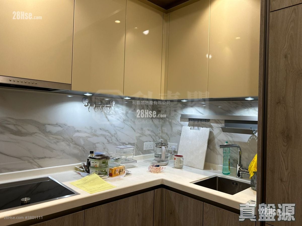 维港滙 售盘 2 房 448 平方尺