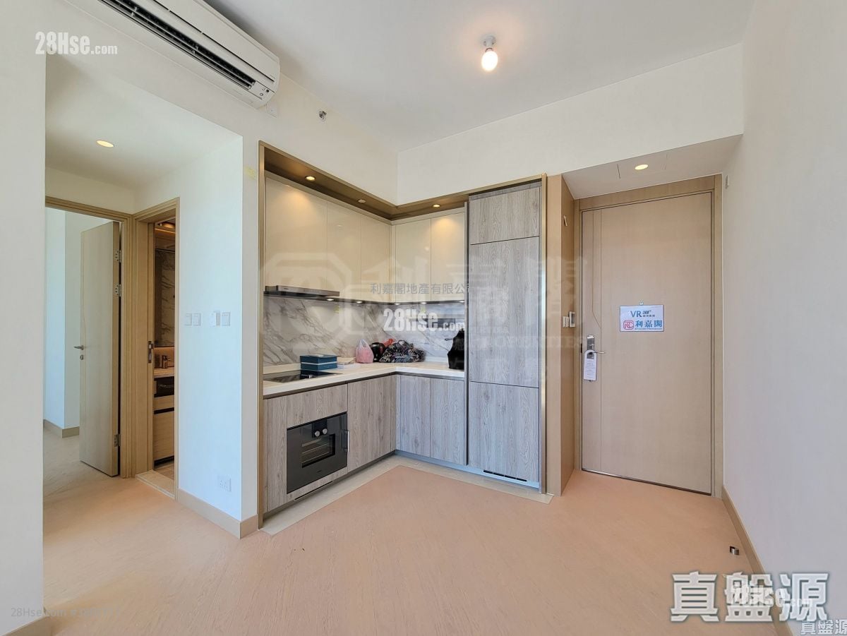 维港滙 售盘 2 房 448 平方尺