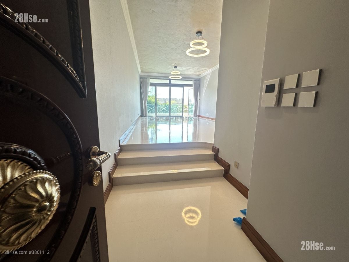 逸珑 售盘 4 房 , 3 浴室 1,650 平方尺