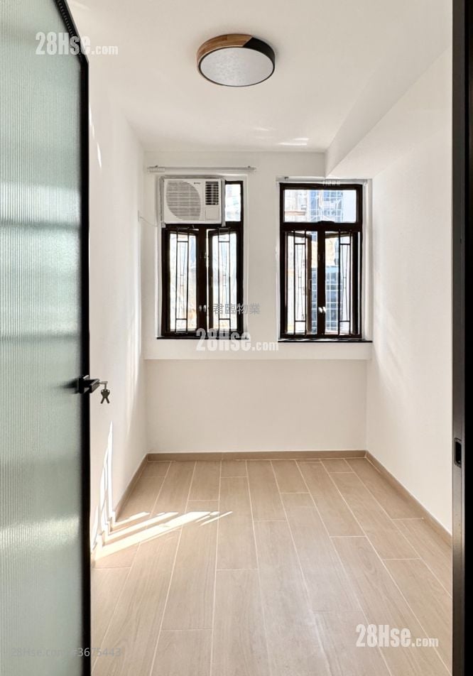 Man Ying Building Rental 1 Bedroom , 1 Bathroom 850 ft²