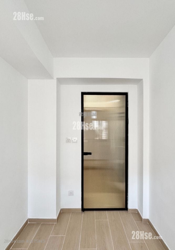 Man Ying Building Rental 1 Bedroom , 1 Bathroom 850 ft²