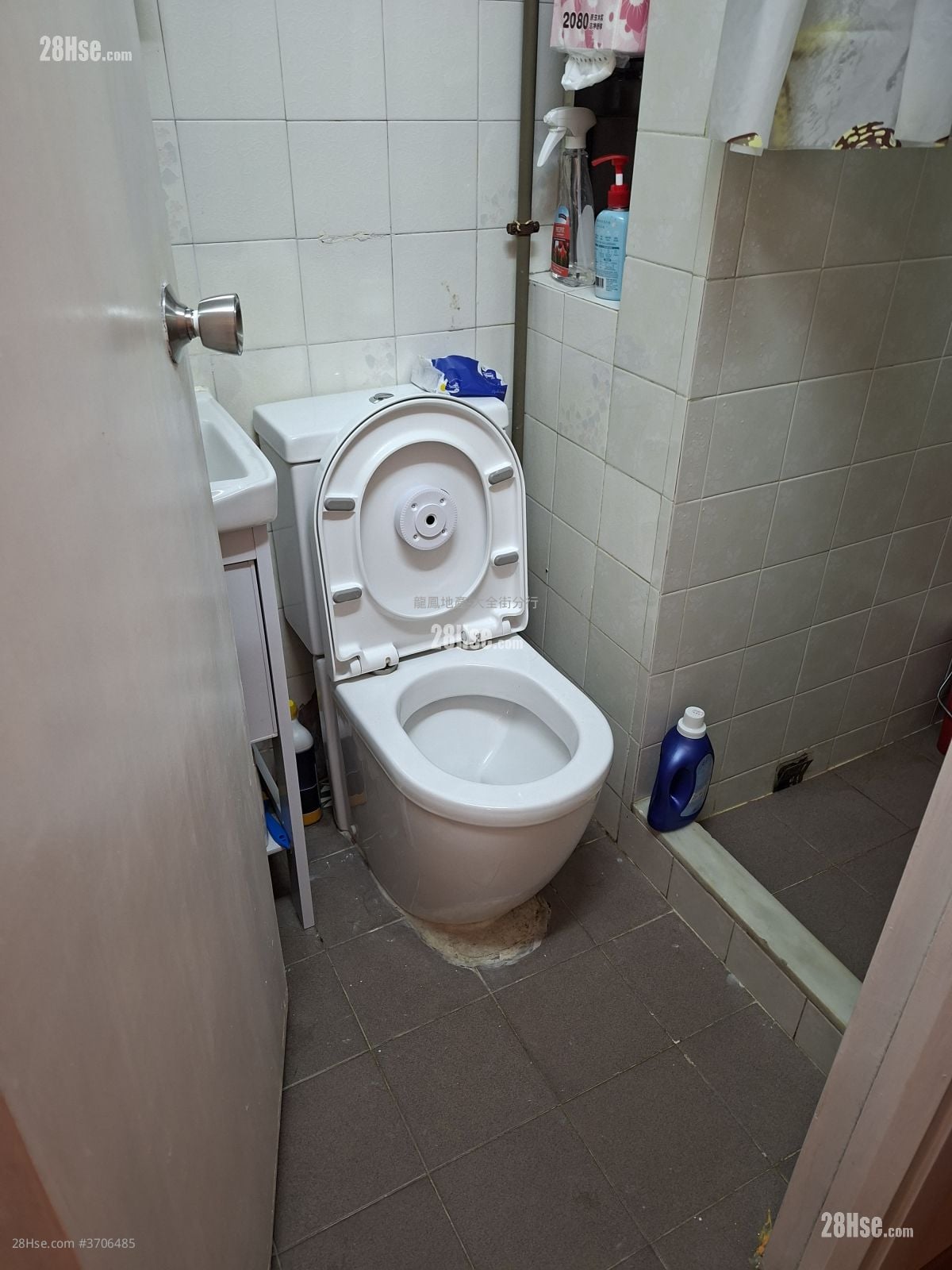 大同新村 售盘 3 房 , 1 浴室 425 平方尺