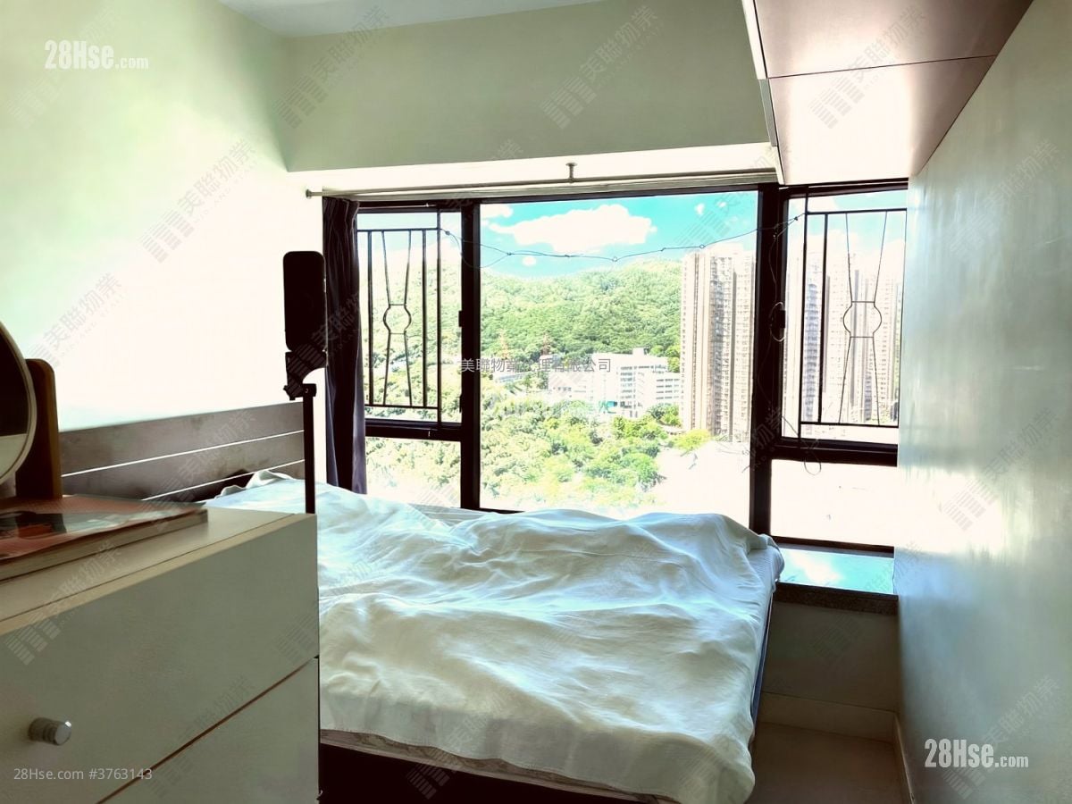 The Metro City Sell 3 Bedrooms , 2 Bathrooms 626 ft²