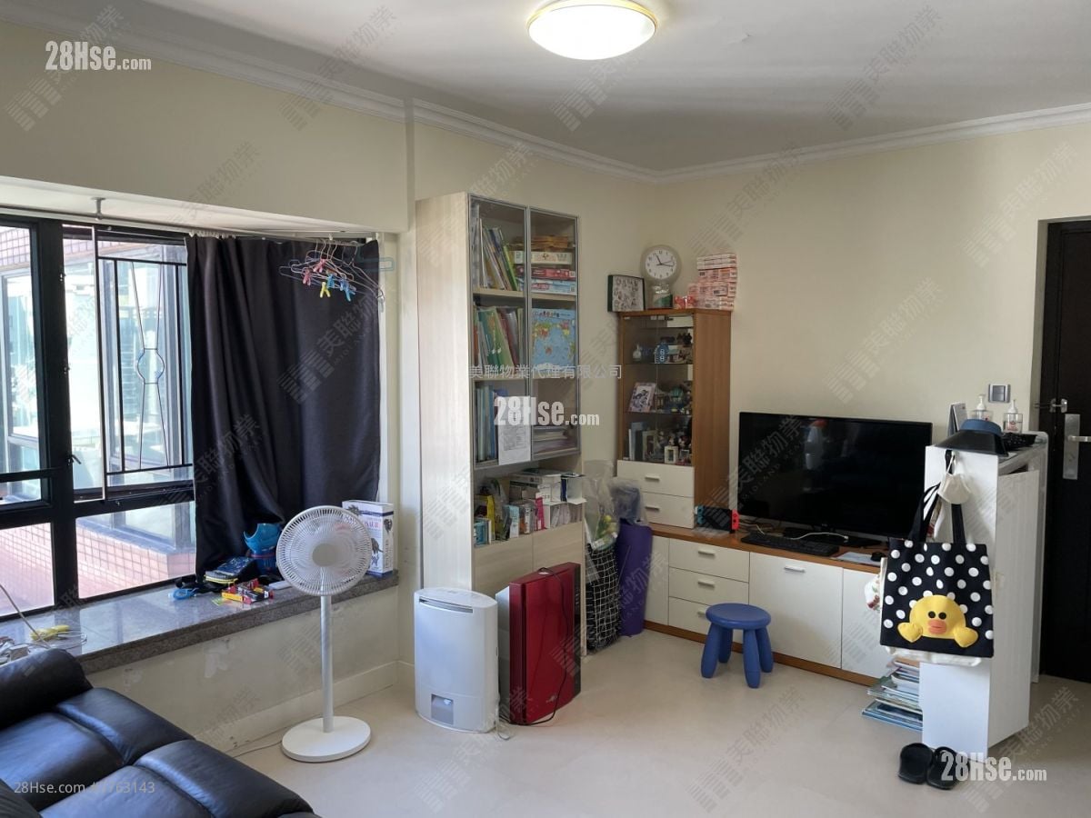 The Metro City Sell 3 Bedrooms , 2 Bathrooms 626 ft²