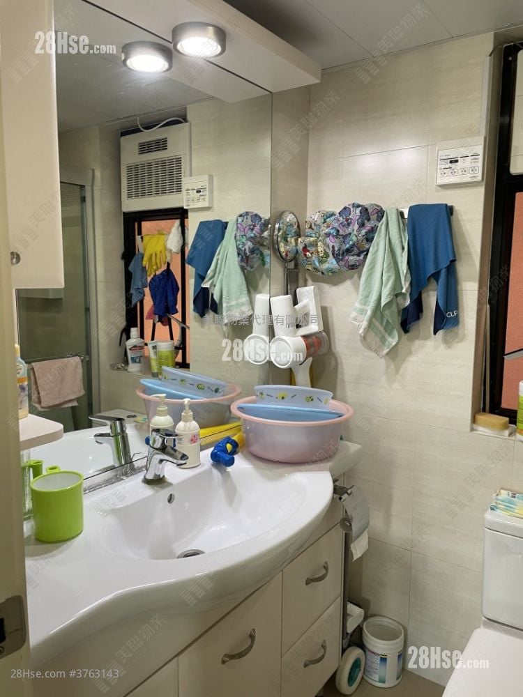 The Metro City Sell 3 Bedrooms , 2 Bathrooms 626 ft²