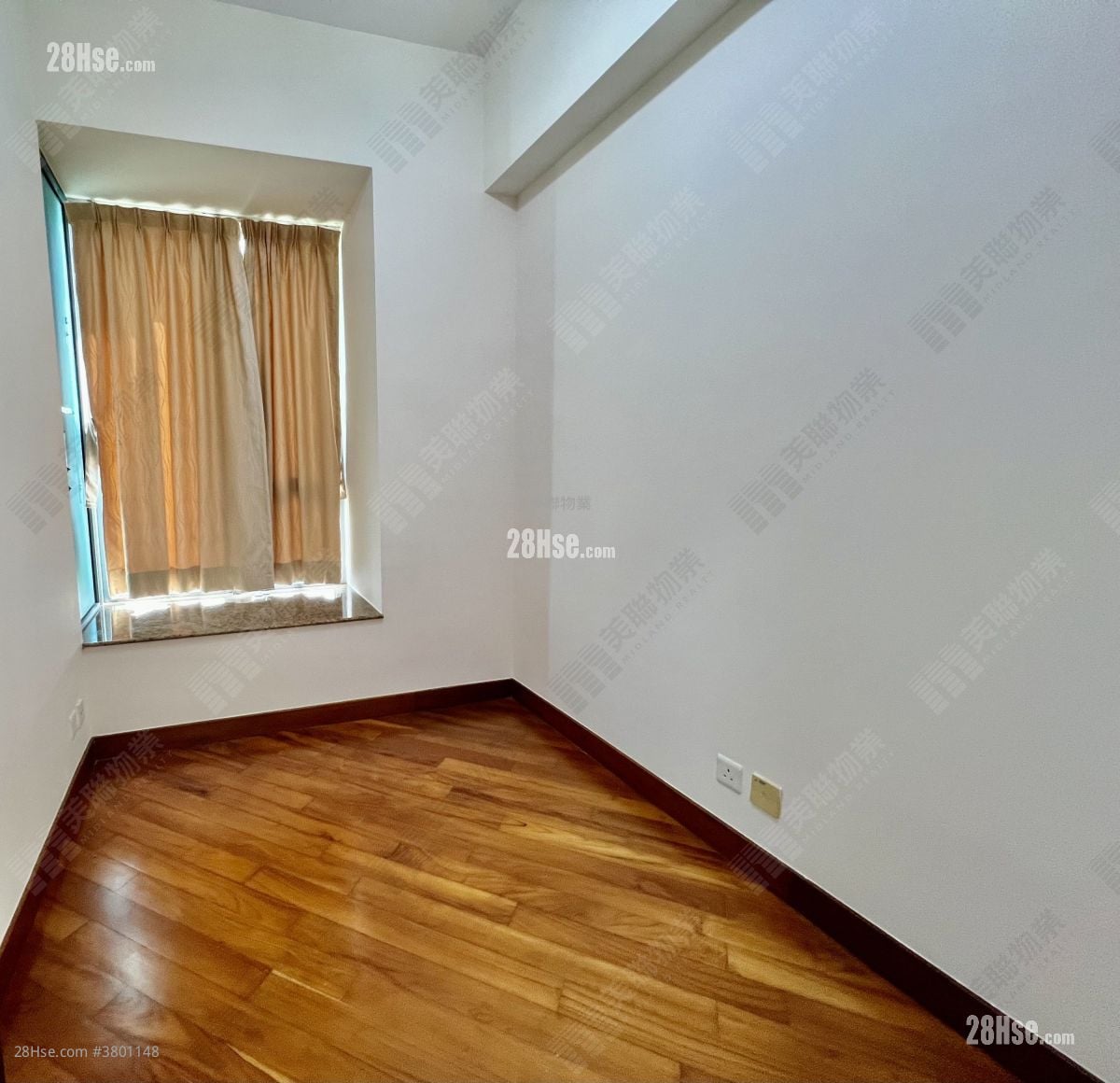 The Palazzo Rental 4 Bedrooms , 2 Bathrooms 1,116 ft²