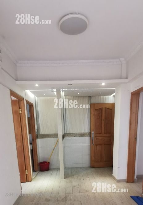 Po Yik Building Sell 2 Bedrooms , 1 Bathroom 328 ft²