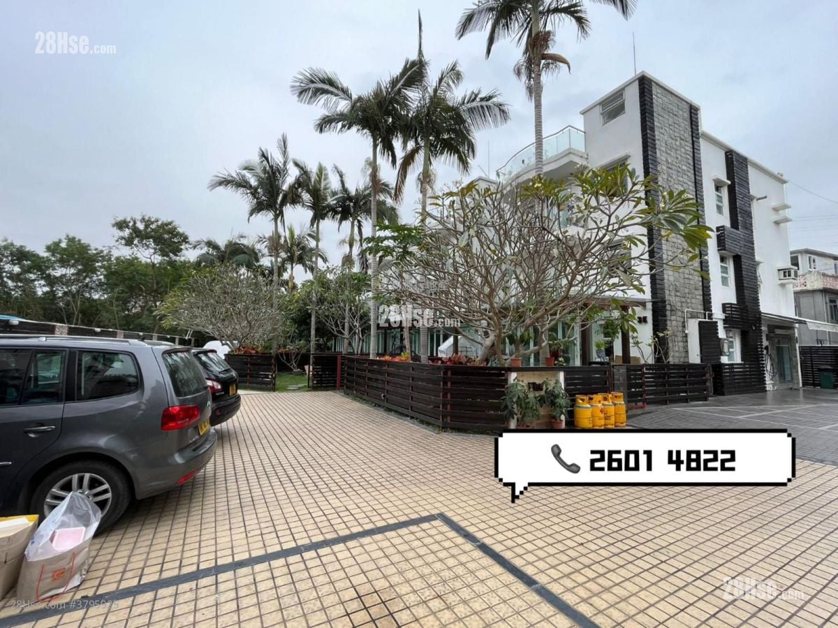 Village Rental 3 Bedrooms , 2 Bathrooms 700 ft²