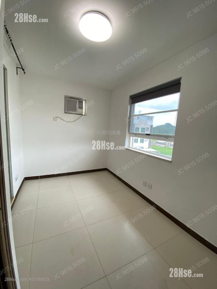 Village Rental 3 Bedrooms , 2 Bathrooms 700 ft²